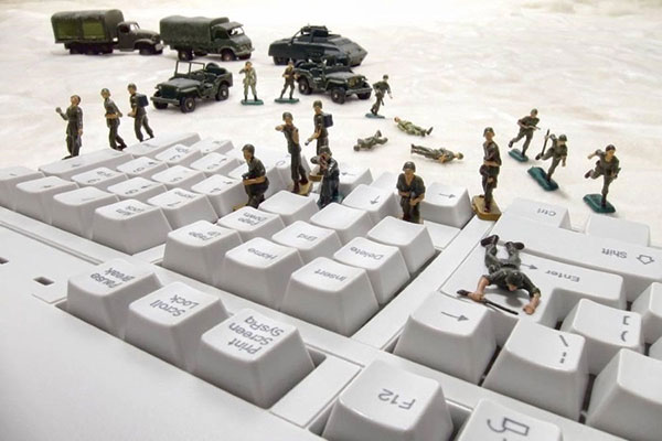 Кібервійна. Кіберфахівці СБУ заблокували масштабну хакерську атаку на урядові ресурси України